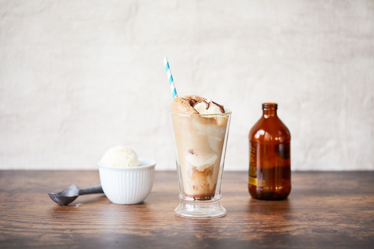 Floats & Drinks